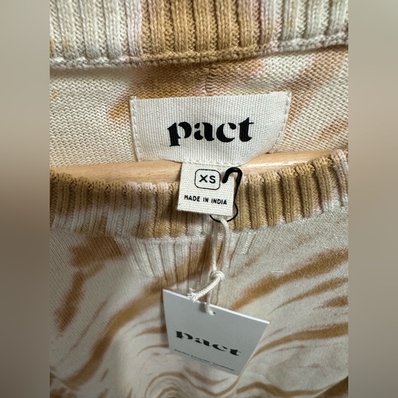 BRAND NEW CLASSIC FINE KNIT CREW SWEATER - Picture 2 of 3